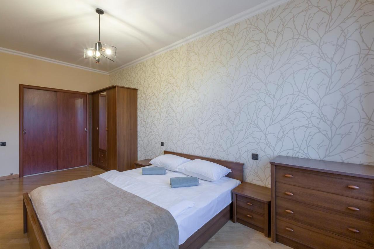 Umba Apartment N4 - Balcony And Mount Ararat View Yerevan Exterior foto